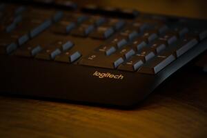 logitech-keyboard