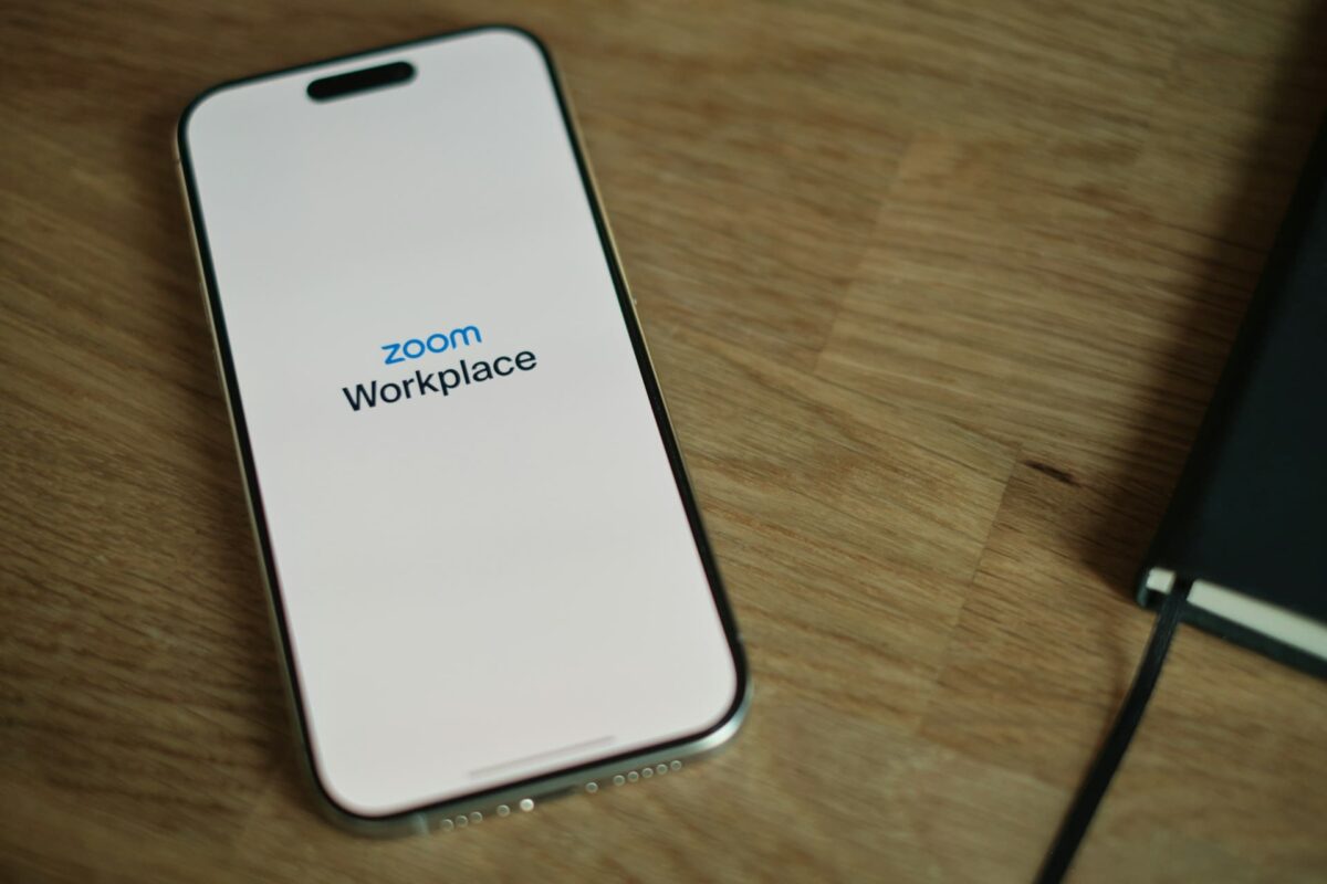 Why Your Zoom Calls Keep Freezing (And How to Fix It) - Techactiv