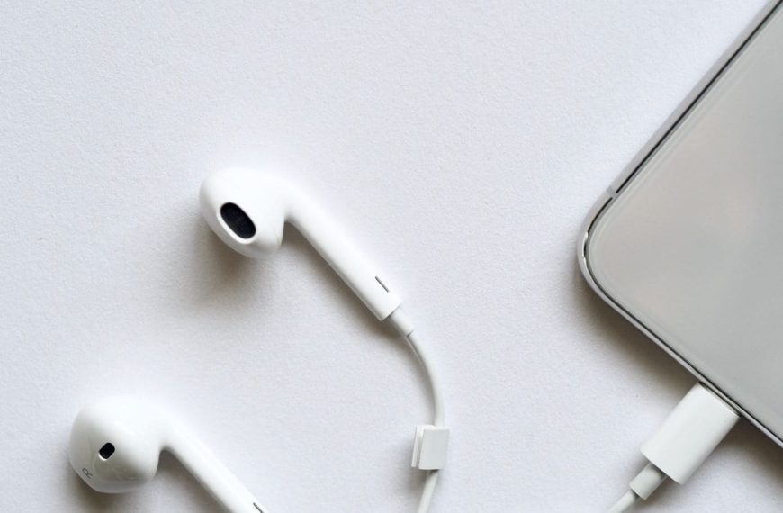Earphone